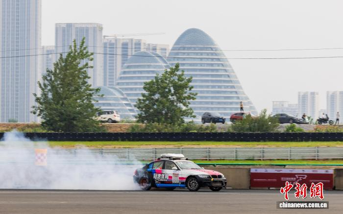 全国精英车手齐聚中国车谷，开启巅峰对决的速