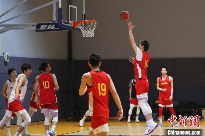 乔尔杰维奇执教首秀告捷 中国男篮力克哈萨克斯