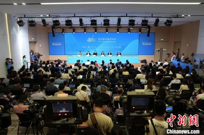 杭州亚运会开幕式创新点火方式：数实结合点燃