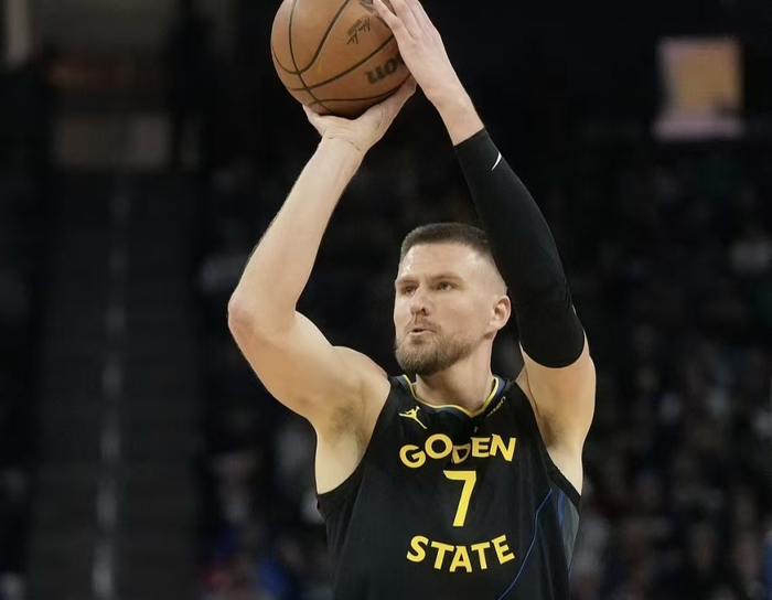 勇士多点开花难敌骑士四核火力 骑士118-111力克勇