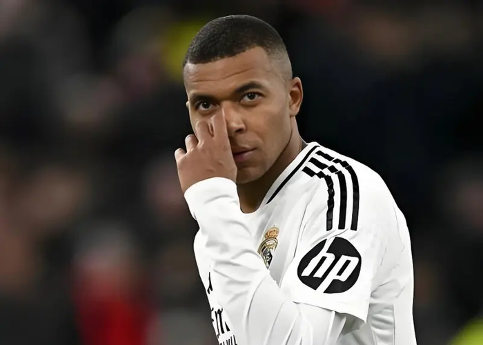 皇马医疗团队误诊姆巴佩膝盖，险些毁掉职业生