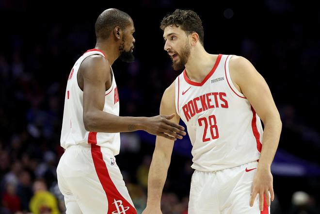 火箭两战惨败湖人 乌度卡战术失误成主因